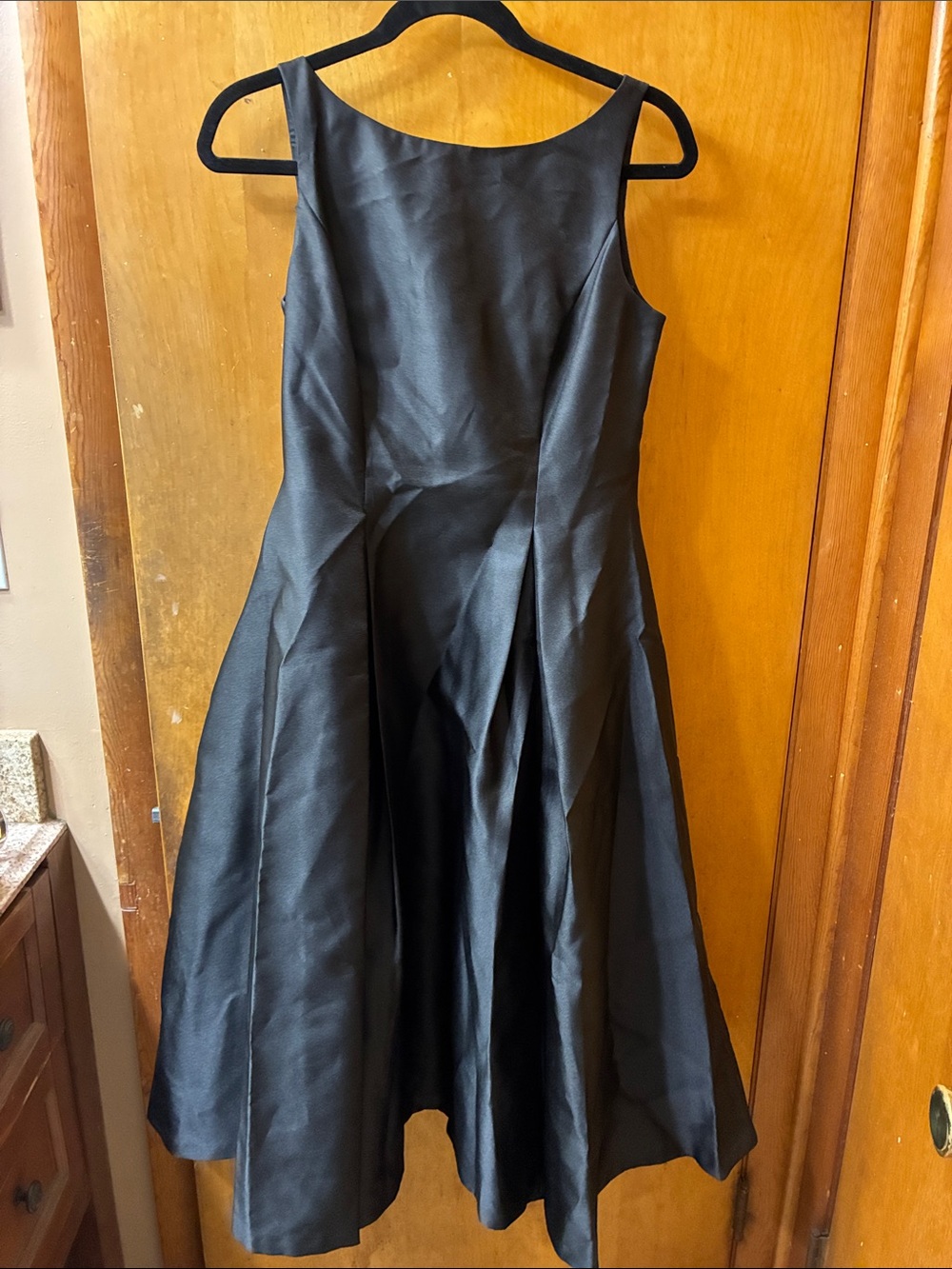 Adrianna Papell Black Fit-and-Flare Midi Dress